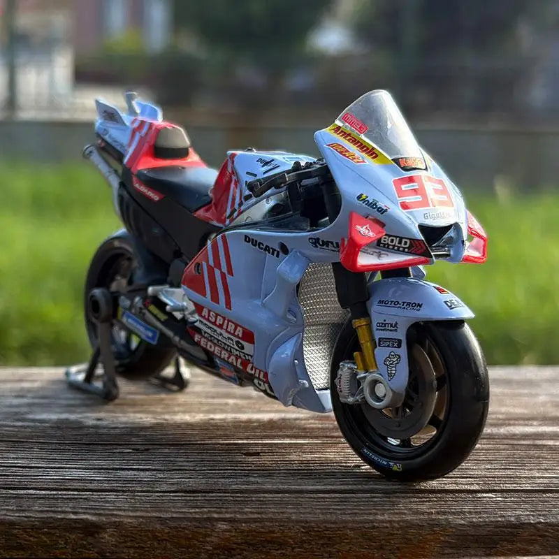 Motorcycle Model Toys Maisto 1:18